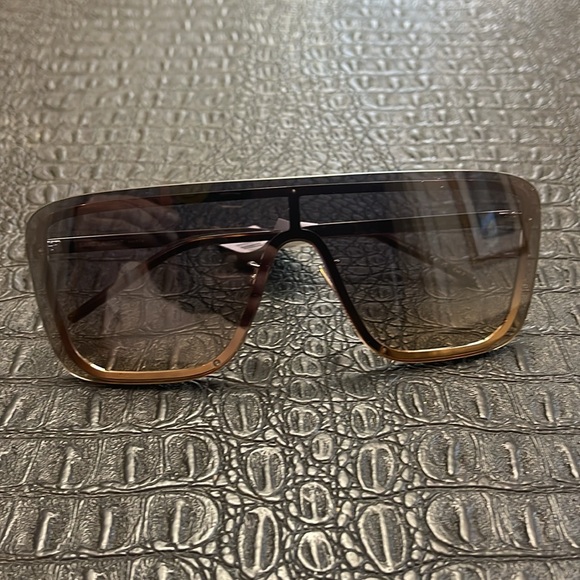 Saint Laurent New Wave SL 364 MASK Sunglasses with Silver Frame -New - Picture 3 of 9